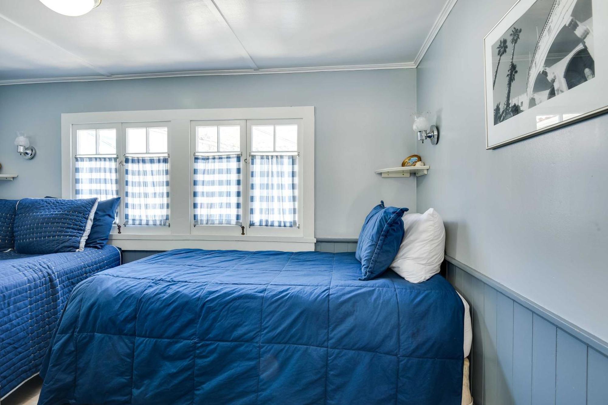 Charming Catalina Gem With Deck Walk To The Beach! Avalon Exterior photo